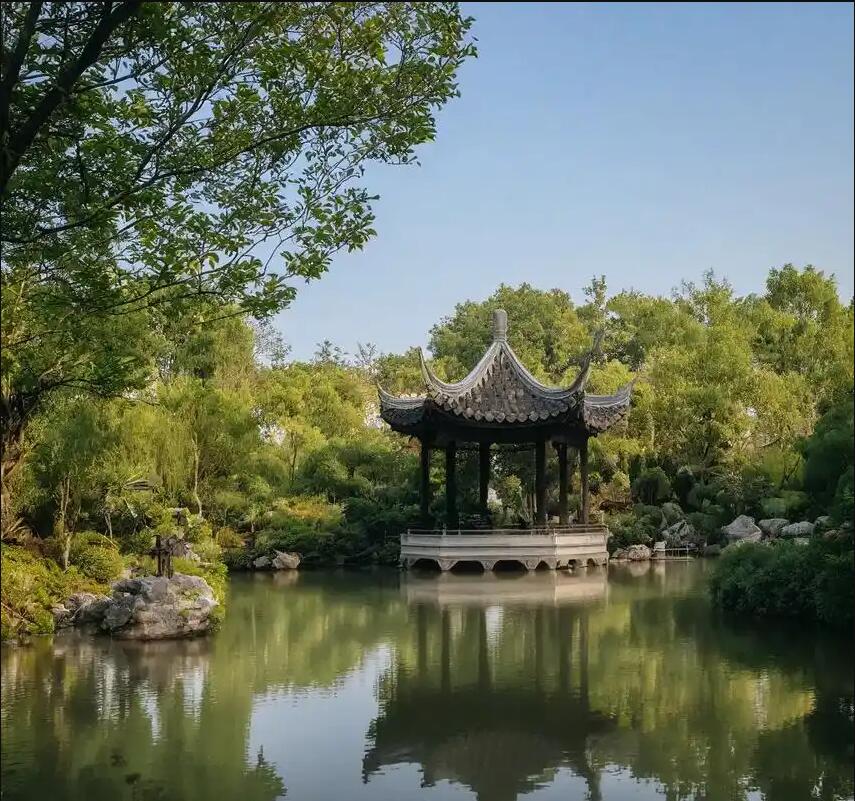 岳阳楼区漂流餐饮有限公司